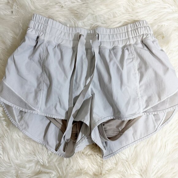 Lululemon Pants - Lululemon Womens Hotty Hot Shorts Size 4 White Drawstring Waist Lined 2" Inseam